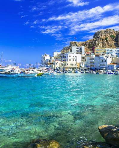 1-distances-lindia-athena-luxury-villas.jpg Location